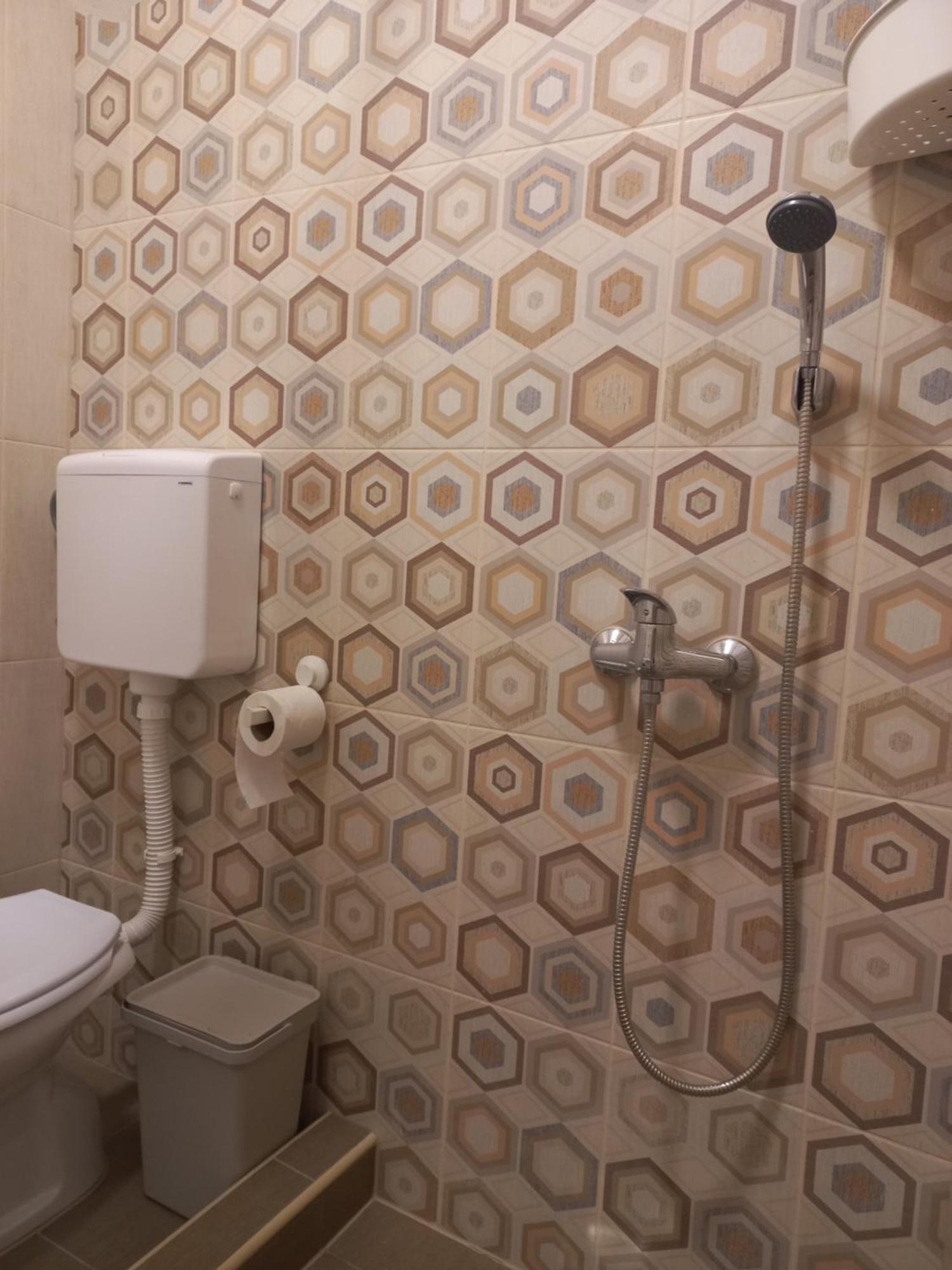 Kod Velikih Tuja Apartment Melenci Bagian luar foto